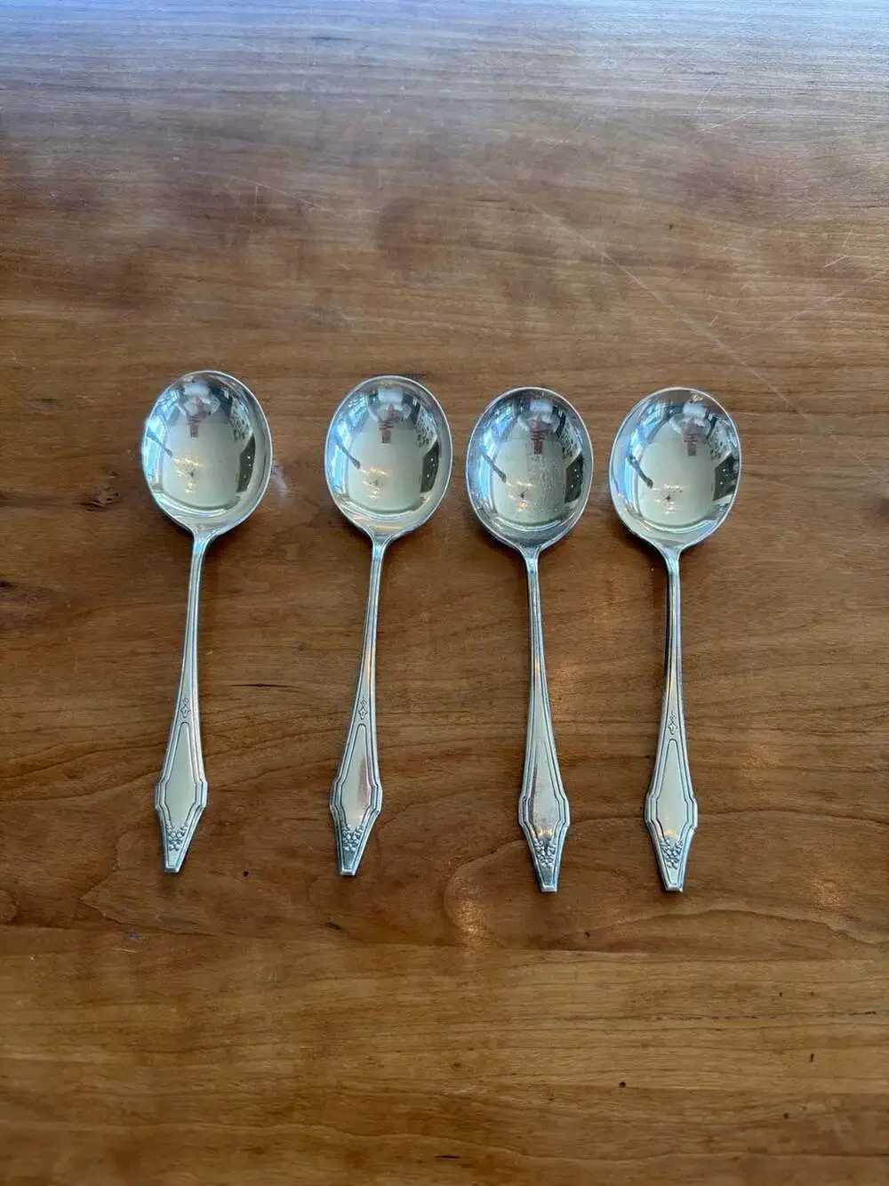 Set of‎ 4 Holmes & Edwards Lovely/Anniversary Pattern Silverplate Soup Spoons